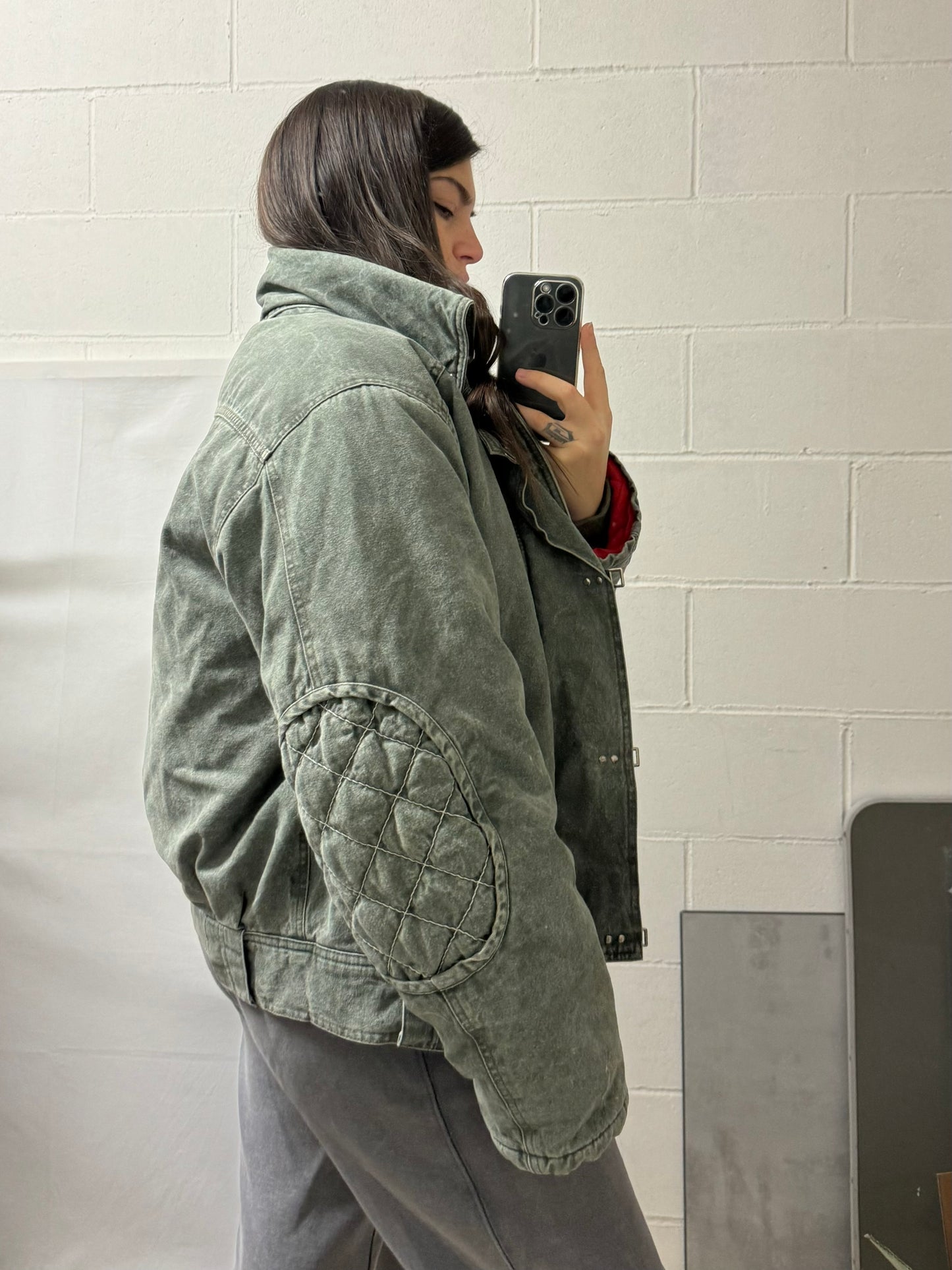 Bomber unisex trapuntato anni 80, in denim grigio con fodera rossa