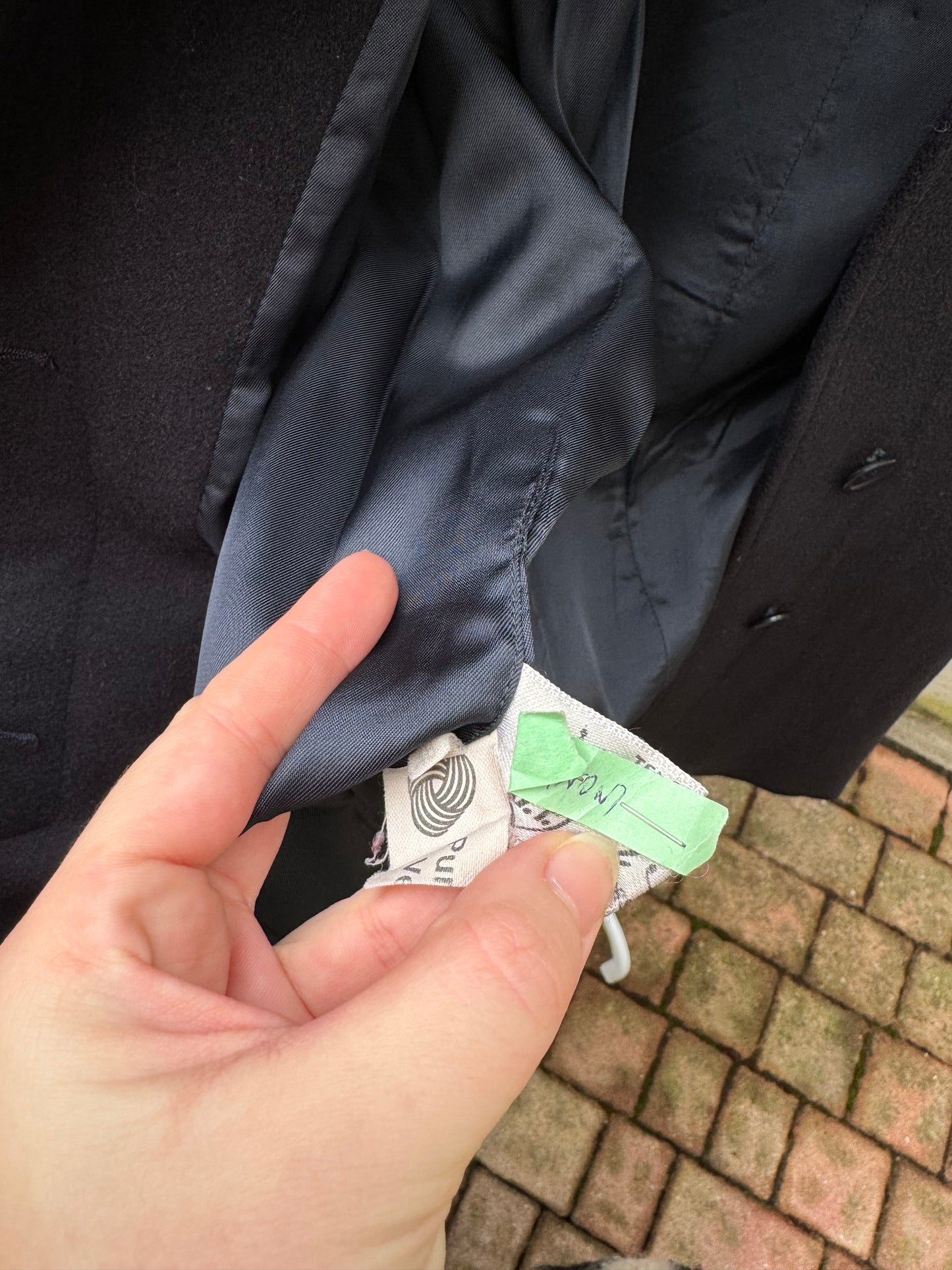 Cappotto corto sartoriale blu notte in pura lana vergine