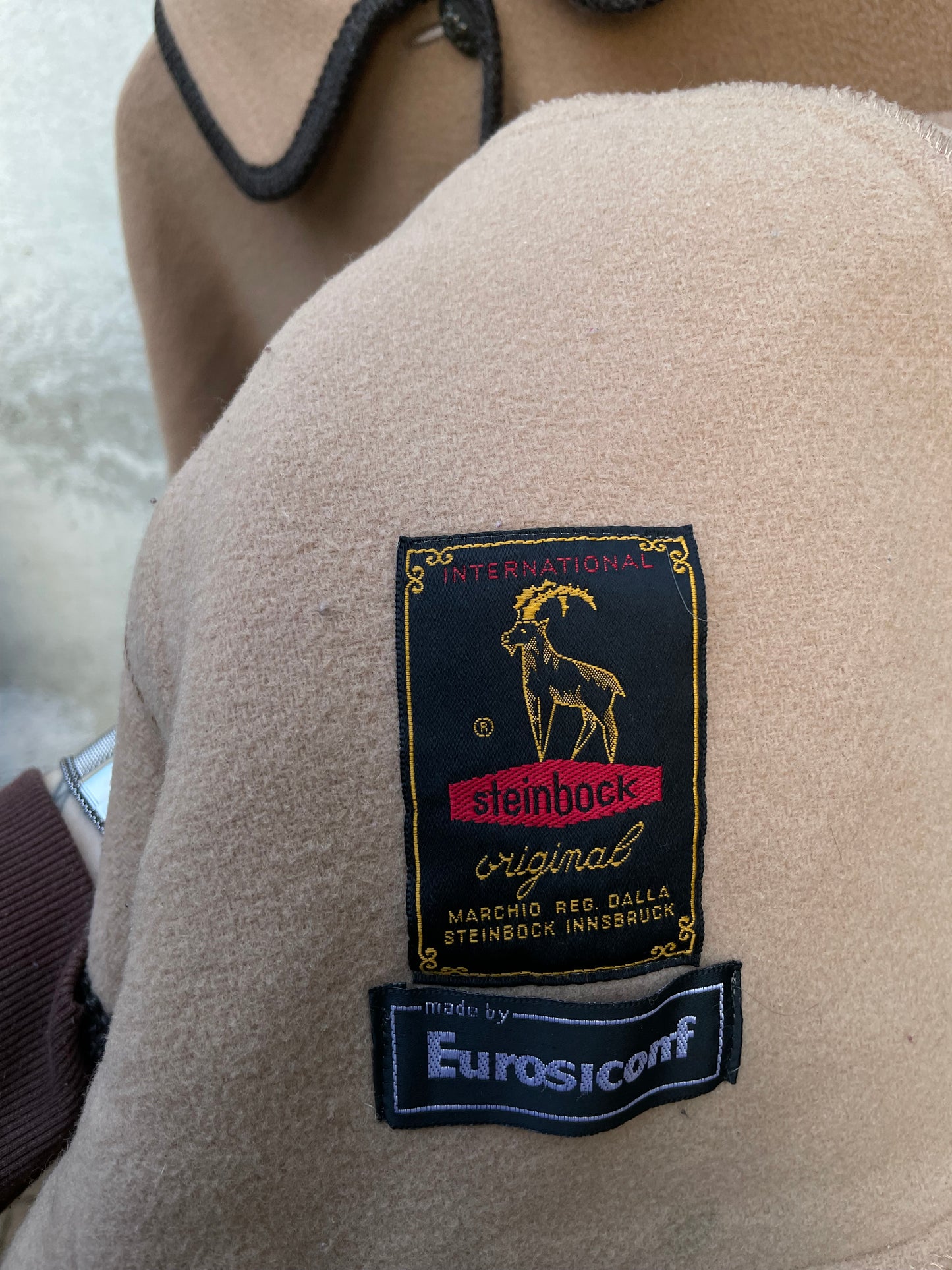 Mantella biscotto Steinbock 100% lana vergine