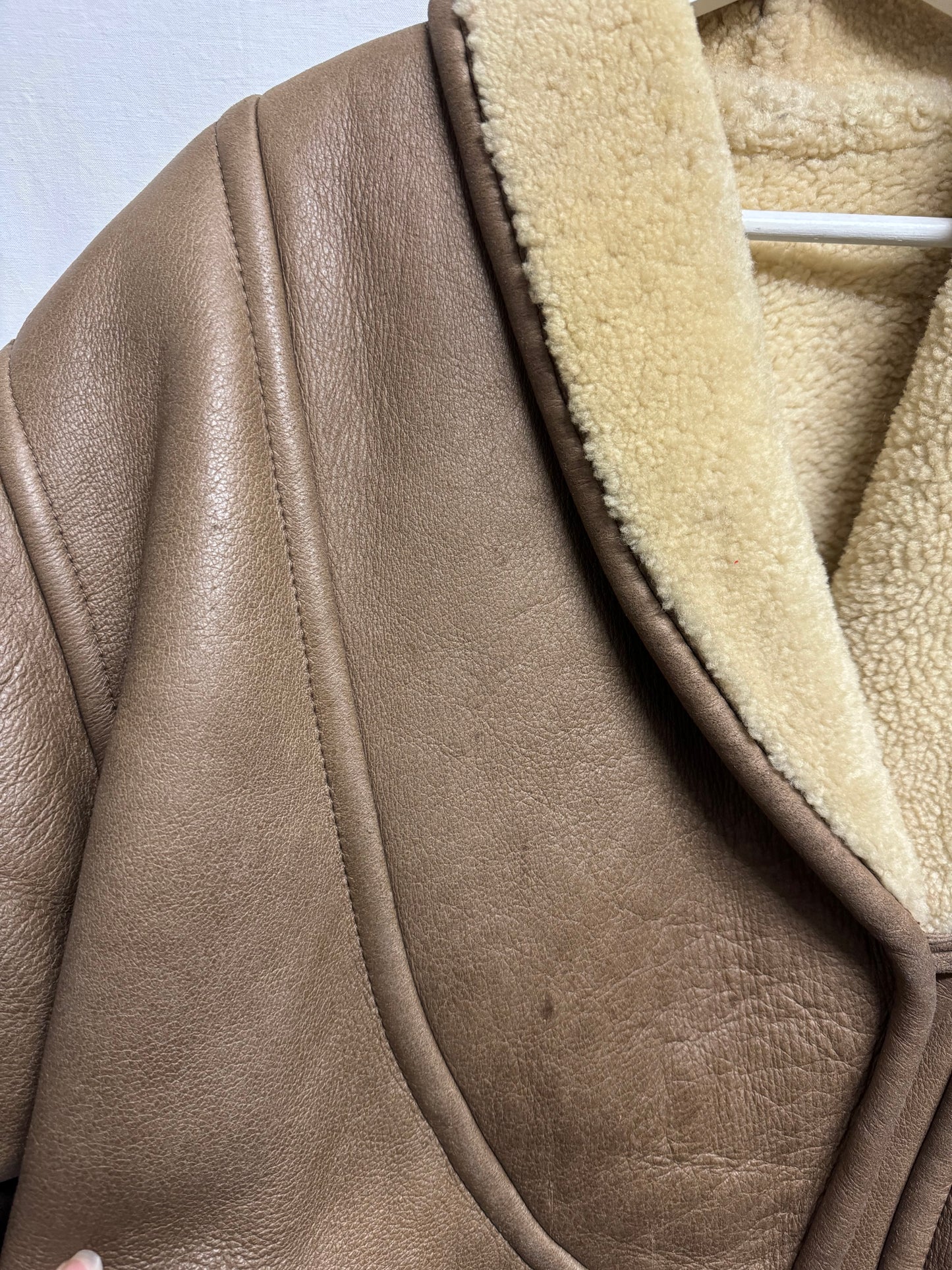 Montone originale Shearling in pelle nocciola, rara taglia piccola da donna