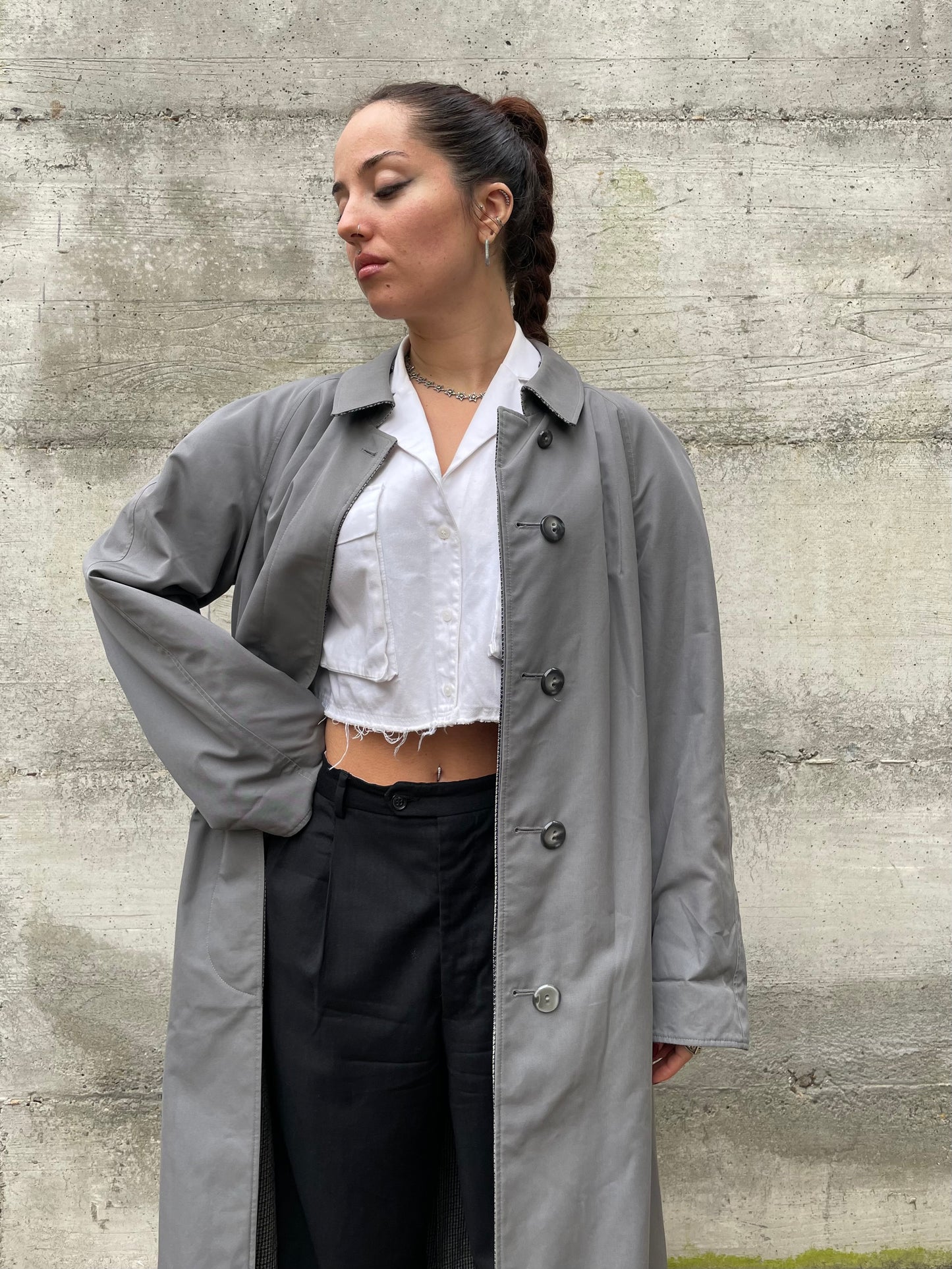 Trenchcoat/cappotto Nino monopetto double face, da un lato pura lana vergine pied de poule, dall'altro impermeabile misto cotone grigio