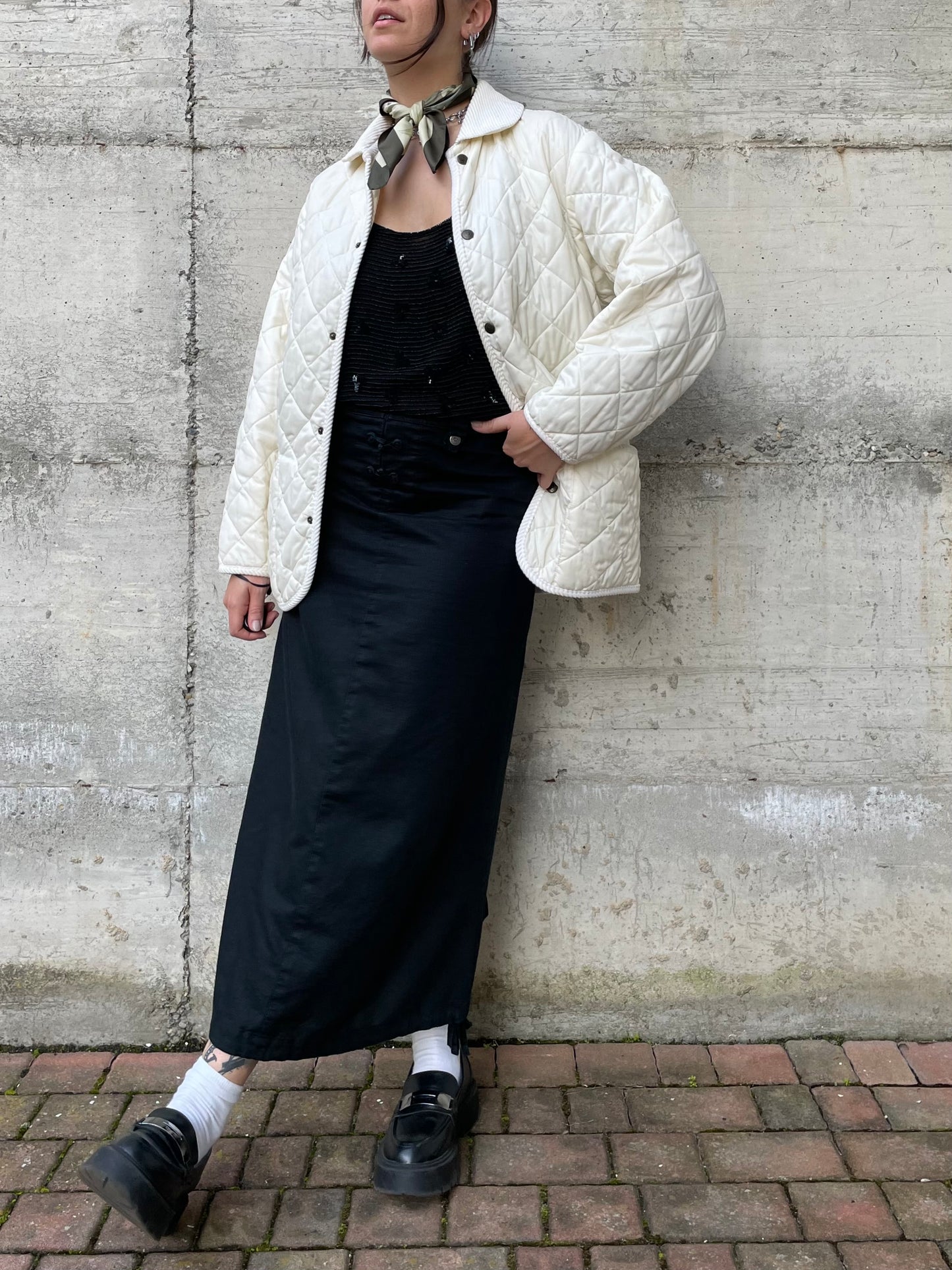 Husky trapuntato bianco con colletto in velluto - M