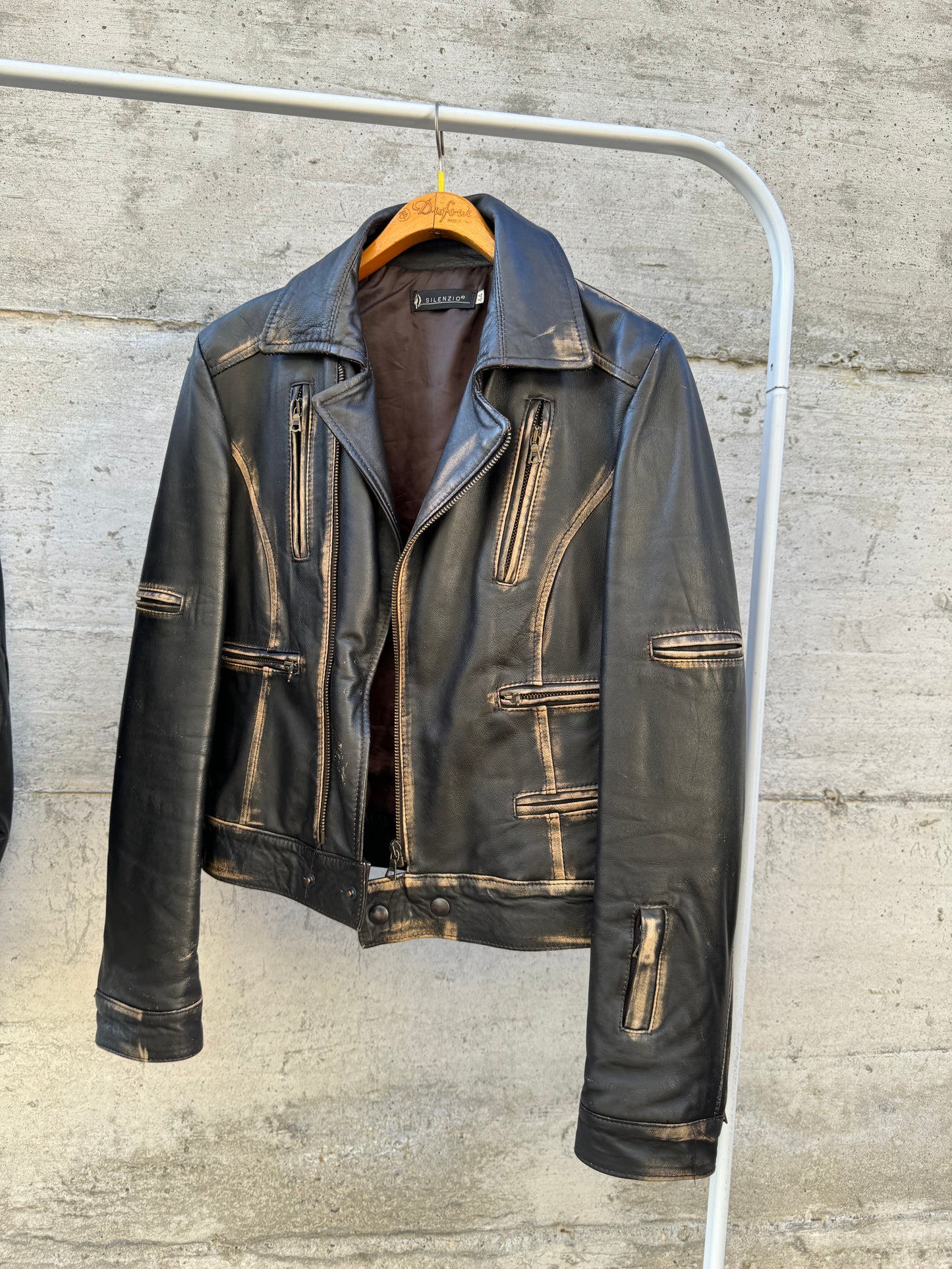 Biker slim in vera pelle nappata effetto used