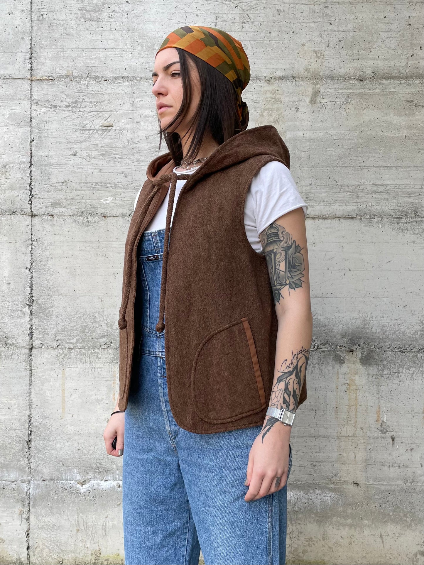 Gilet double face sartoriale con cappuccio