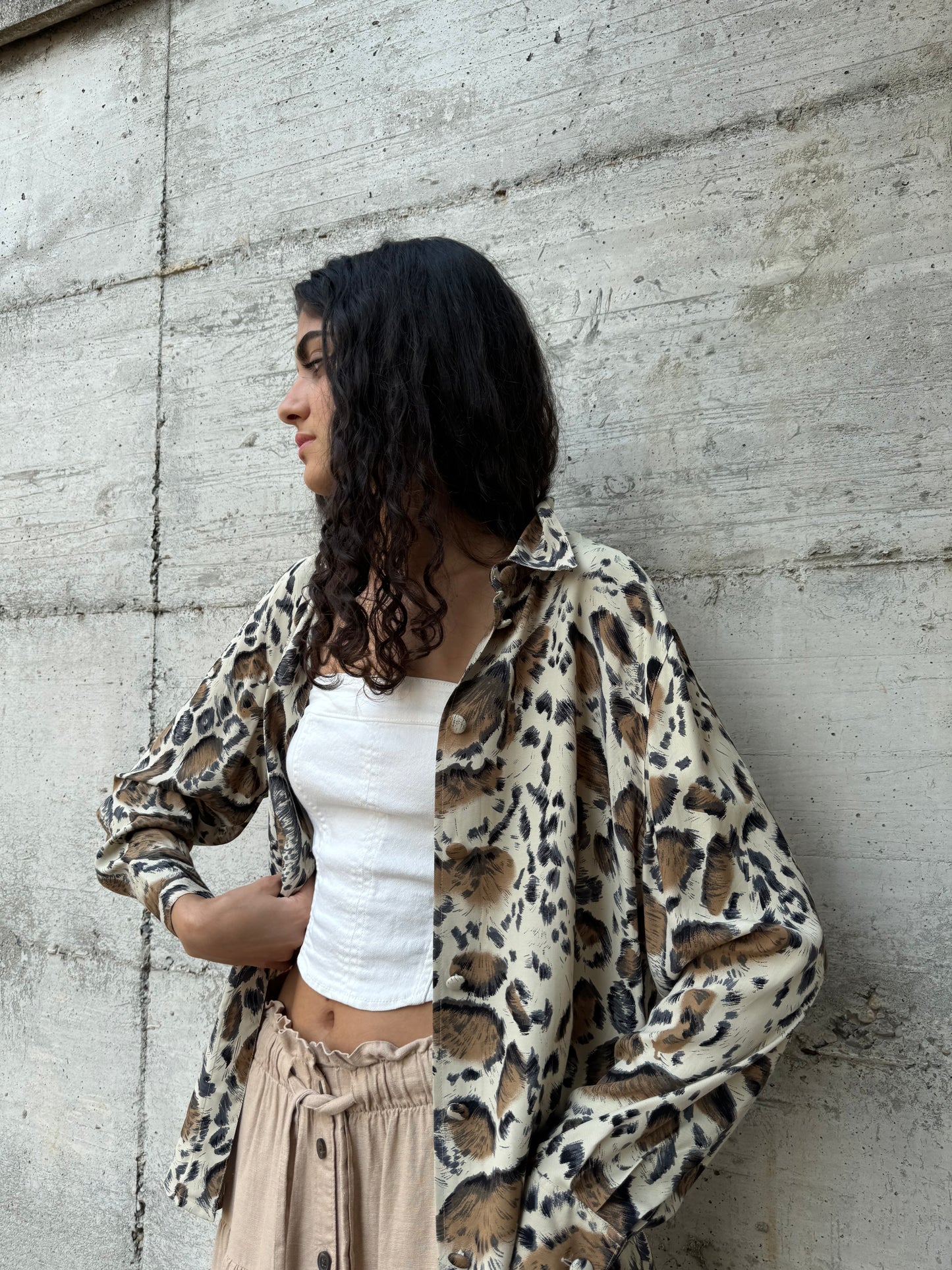 Camicia sartoriale in seta animalier