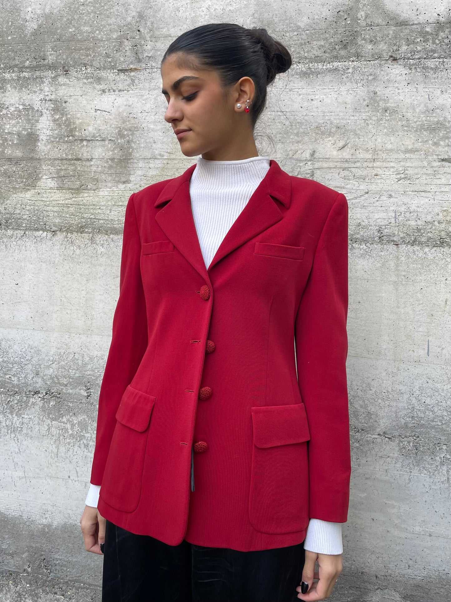 Blazer donna sartoriale ciliegia con bottoni lavorati