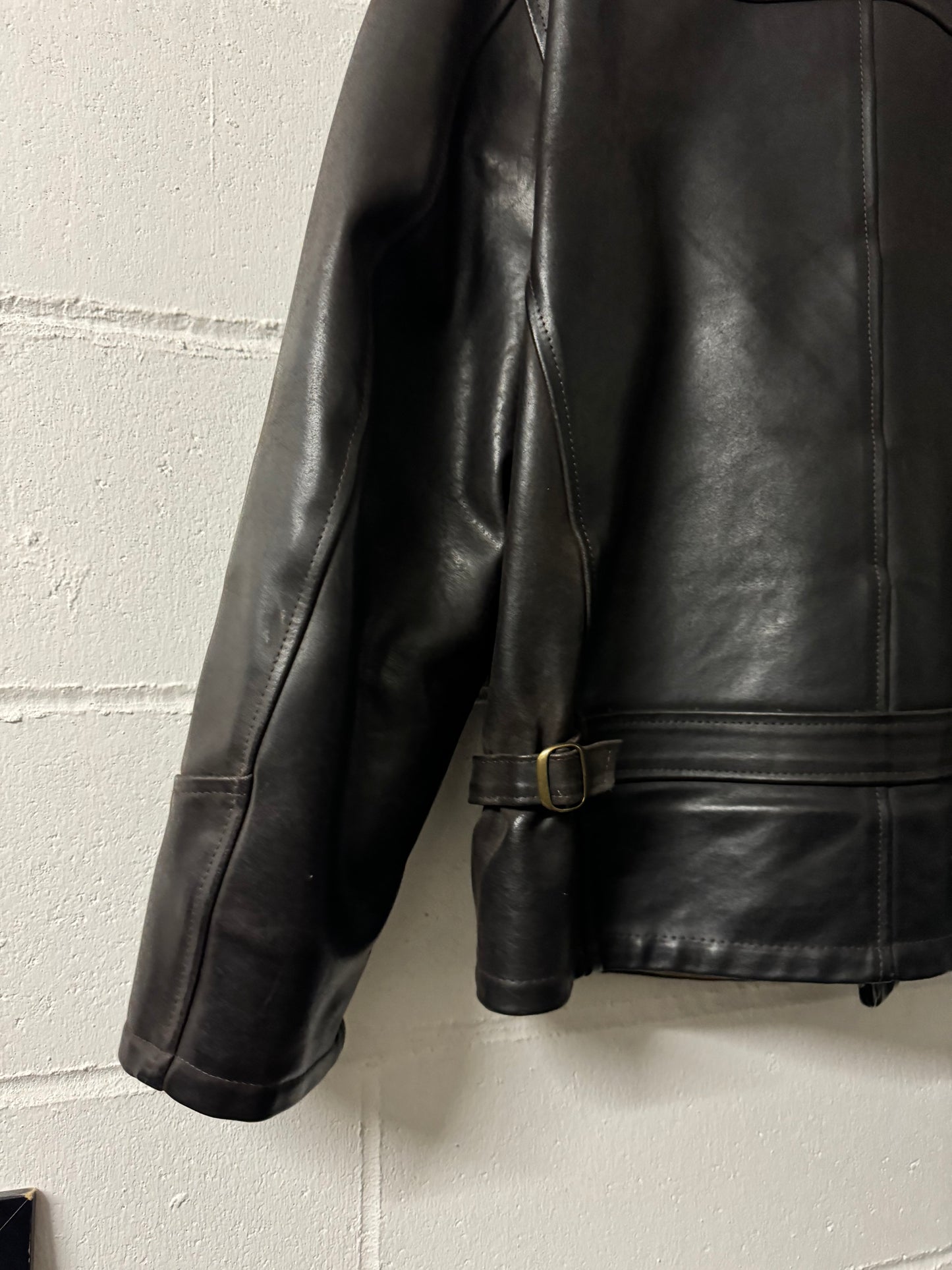 Biker liscio in cuoio testa di moro