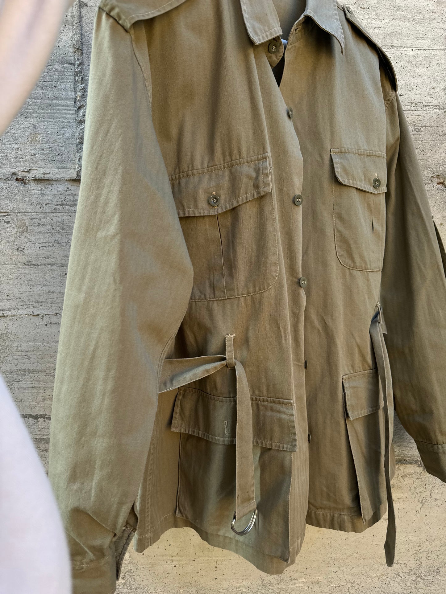 Overshirt cargo cachi in cotone, con cintura