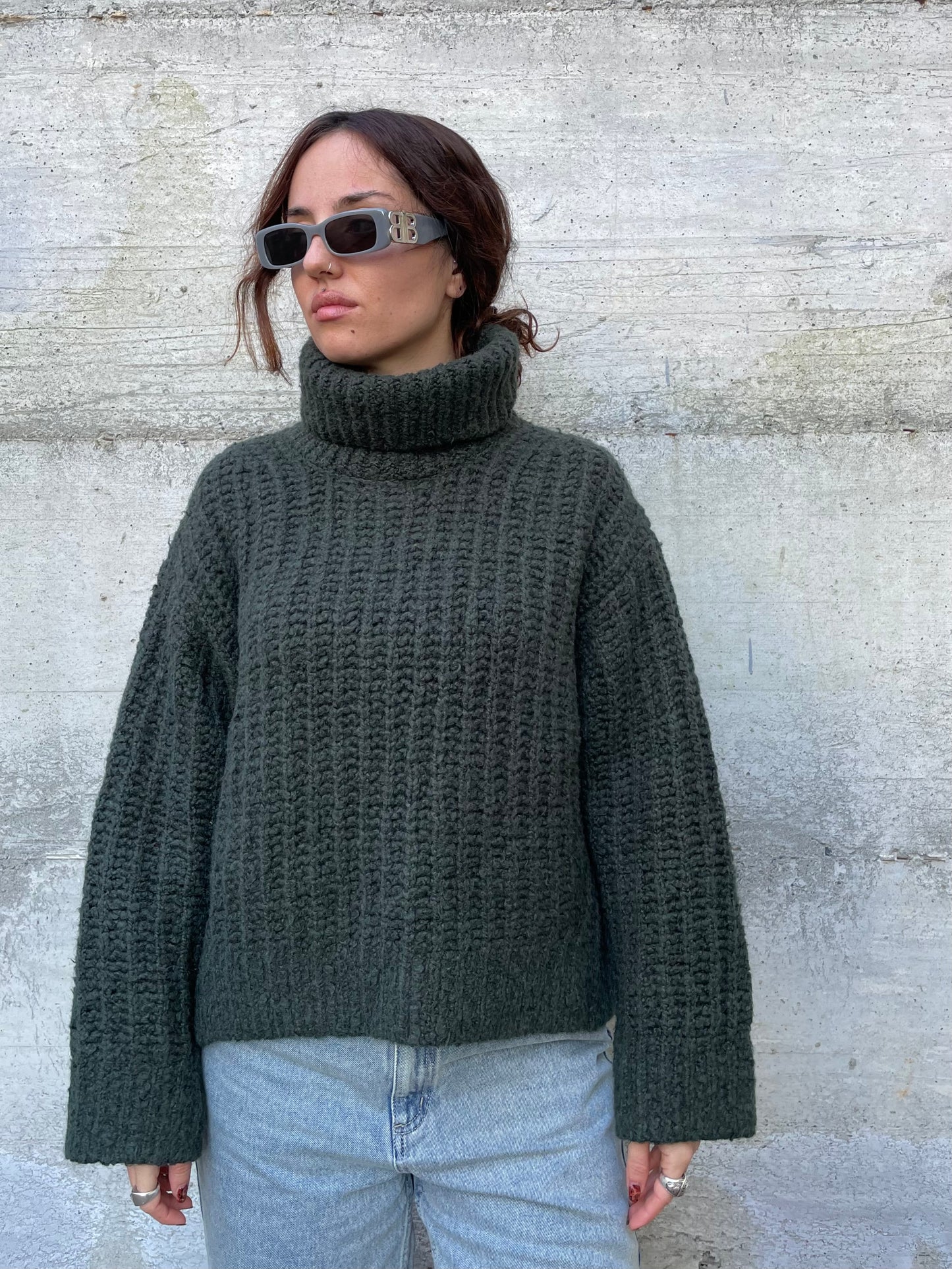 Maglione oversize a collo alto in misto lana