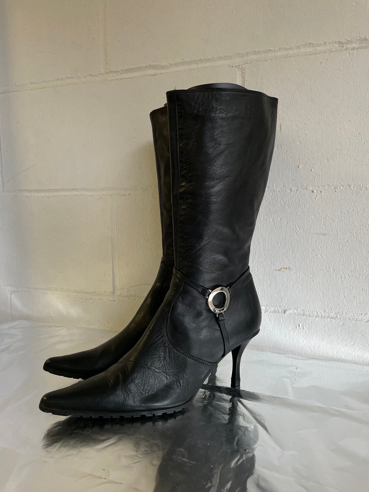 EU 39 - Stivale vintage vera pelle nero a punta, tacco 8cm